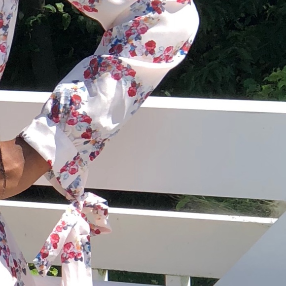 New Mini Floral Shift Dress - Picture 8 of 8